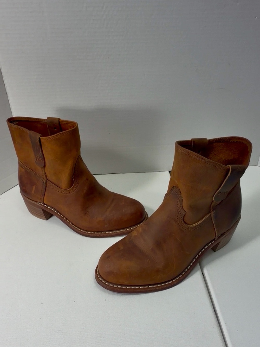 Redwing Women's Inez Boots Size 7b-Honey/Chinook Tan brown